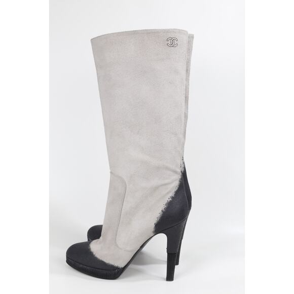 Chanel Suede Leather Slouchy Boots Cap Toe Knee High Heel Boots CC Logo Size 39 - Picture 14 of 16